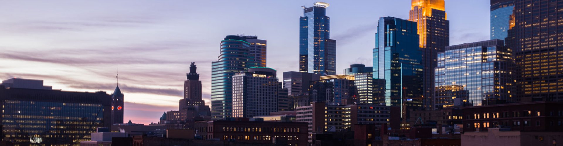 Sunset skyline of Minneapolis, MN, US