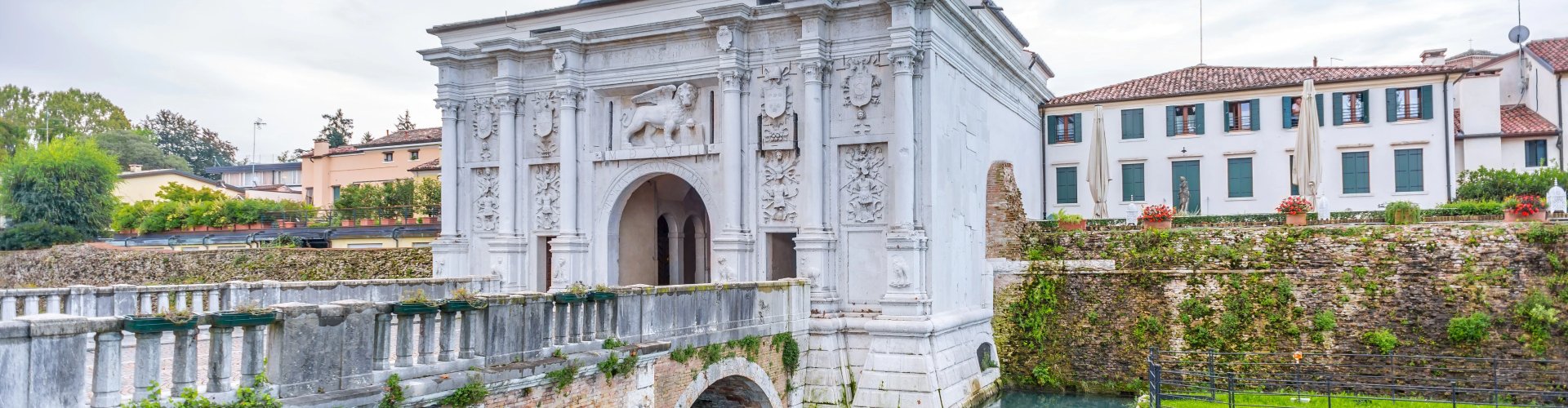 Scenic view of Treviso canal in sunset light