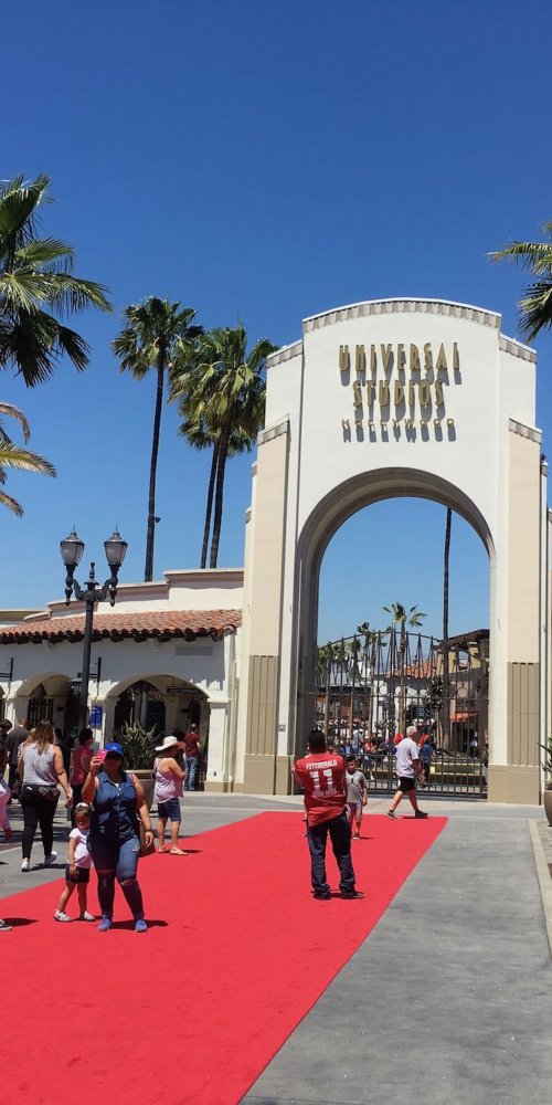 Portrait view of Los Angeles transport scene