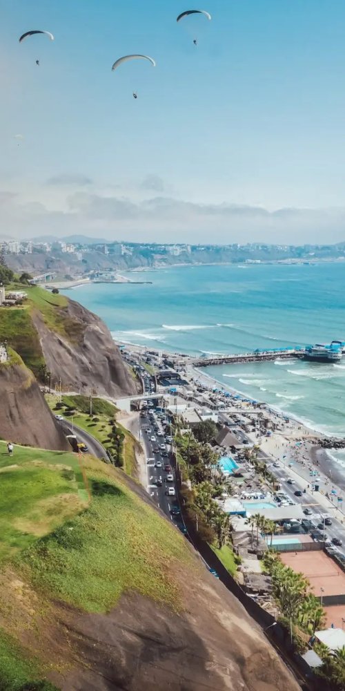 Lima transport scene