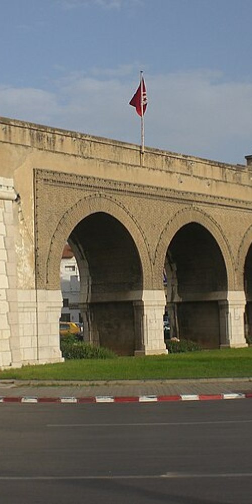 Getting around Le Bardo, TN